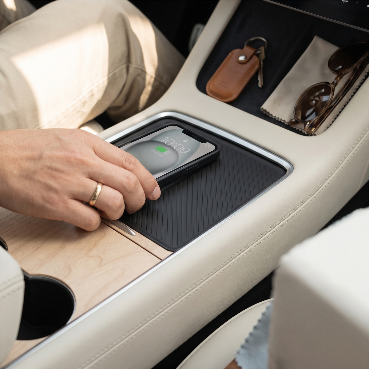 Console Wireless Charging Pad in use image